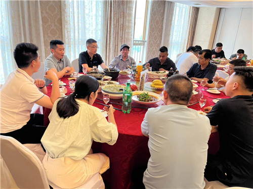 祝安徽盈銳優材科技中文在线字幕免费观看电视剧四周歲生日快樂 茁壯成長