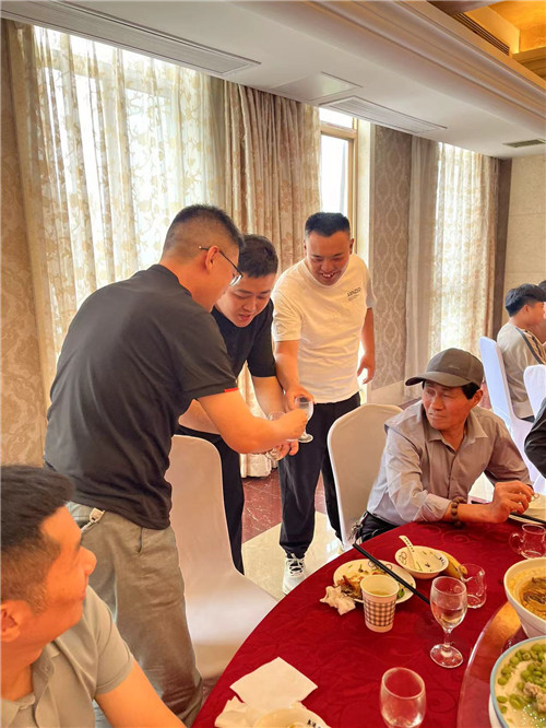 祝安徽盈銳優材科技中文在线字幕免费观看电视剧四周歲生日快樂 茁壯成長